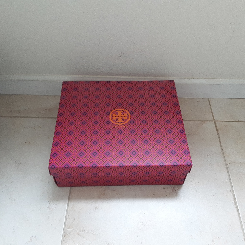 Tory Burch almost new boots - Picture 11 of 11